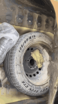 ابتره موديل 2011وارد خليجي مكينه وكير اوتماتيك وحداديه وتخم تاير وكهرب...