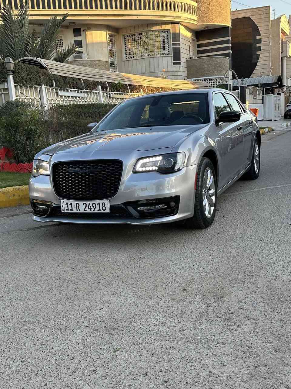 السلام عليكم
للبيع فول C300 اوباما مديل 2016 فور ويل مواصفات كشنات حار بارد مري قلاب بانوراما برده كهرباء كشنات جلد قلاب برده خلفية باقي المواصفات معروفه مكينه 3.600.        ماشية 117 
وحادثها موضح بالصور بالقماره وبالعراق بابين وباب خلف السائق صبغ فقط بدون حادث السعر 178 هاتف ***********
