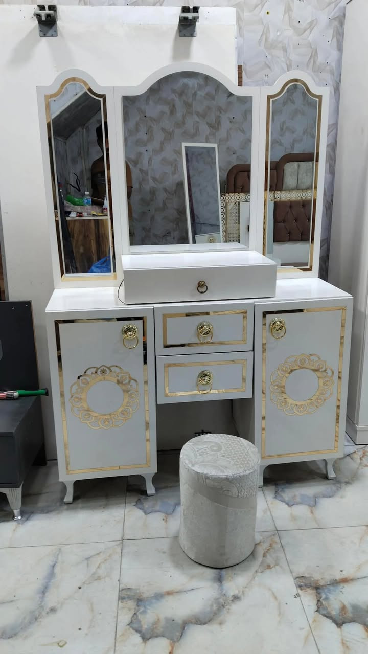 السلام عليكم 
غرفه نضيفه كلش 10 قطع 
سعر 850 
شد ونقل داخل بغداد مجانا


**إذا كنت صاحب هذا الإعلان وتريد حذفه لأي سبب، رجاءا أرسل رسالة إلى الدعم الفني**