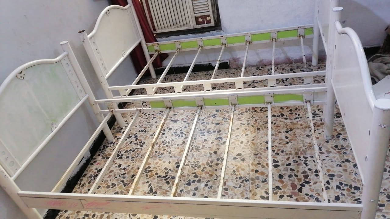 السلام عليكم
جرابي حديد للبيع ثنينهن 80 وبيهن مجال حك الجيه 
عنواني بغداد تقاطع درويش شارع كفائات السيديه الرقم ***********
