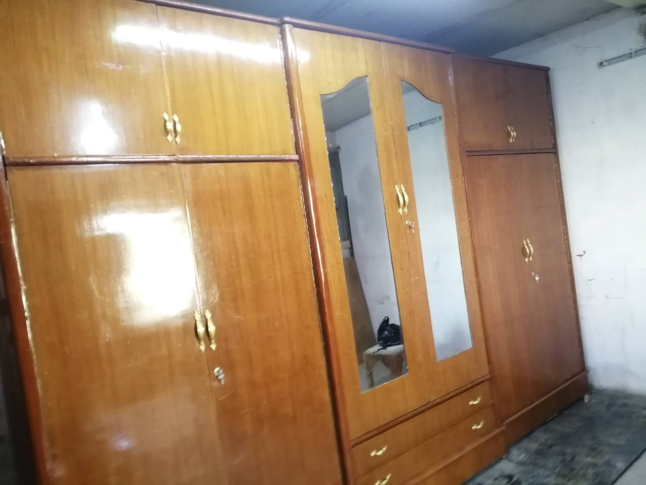 كنتور ابو 6 طابقين شغل صاج تسكام ثكيل للأستفسار عل الخاص أو *********** *********** ديوانيه
