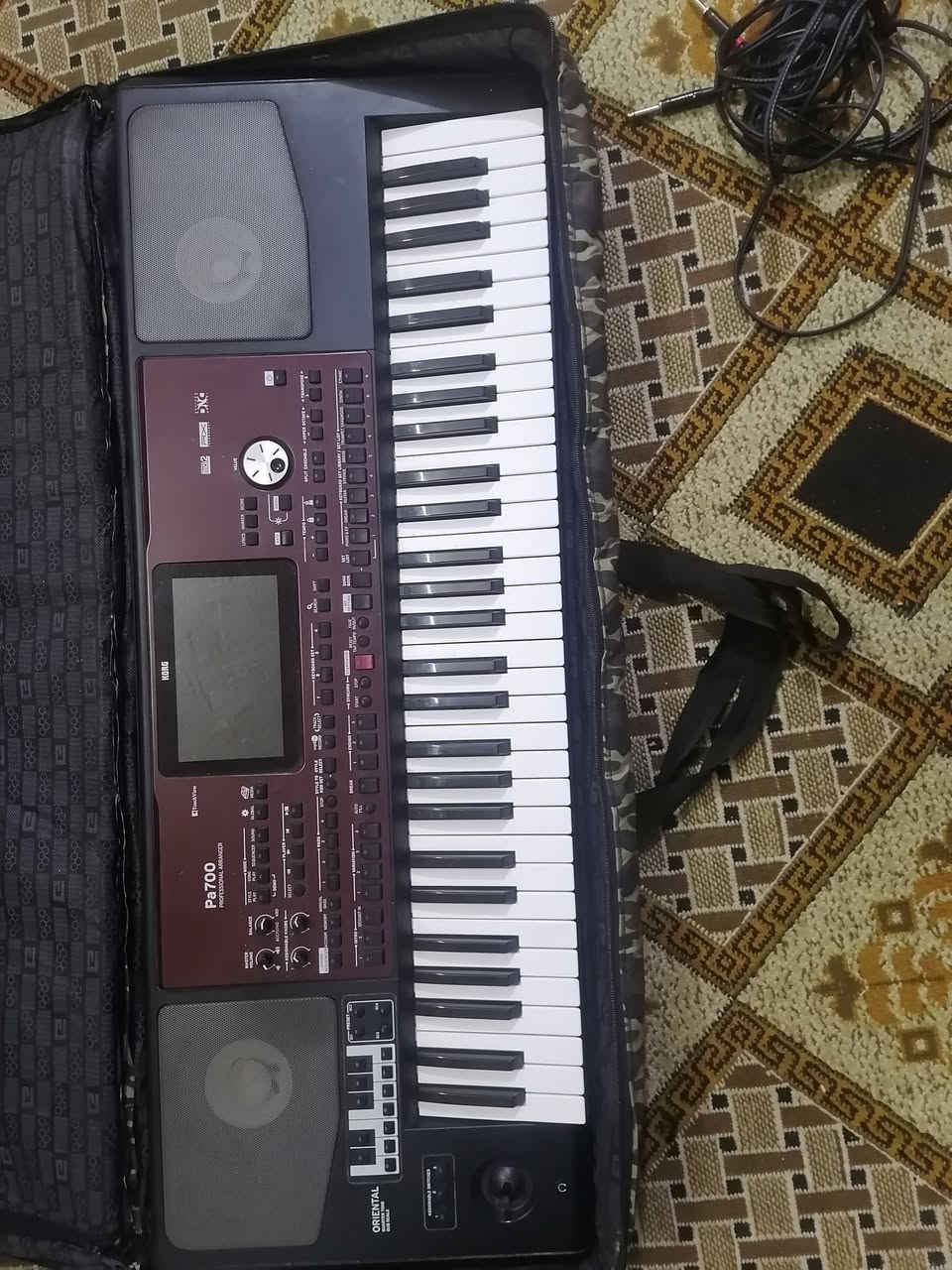 سلام عليكم كورج 700 للبيع مع سوكتات وبدل ياماها السعر 8ونص الشراي يتصل ***********مكاني بغداد
