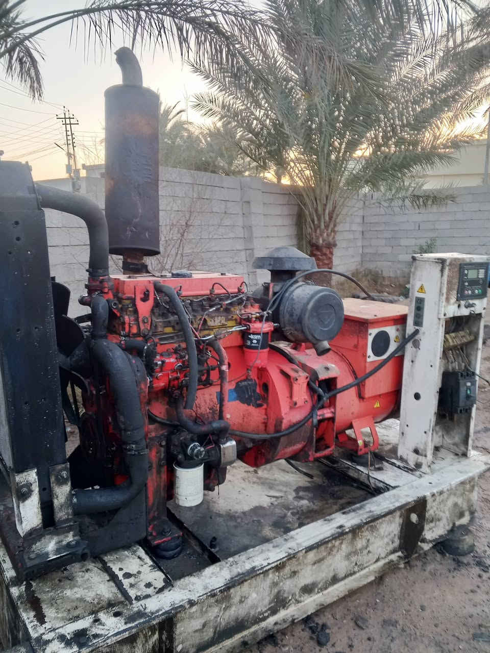 للبيع مولد بيركز انكليزي 4بستم توليد 50كيفي طبك بلادي شرط لاصرف ولا بخار  تشغيل أوتو المكان  ***********
