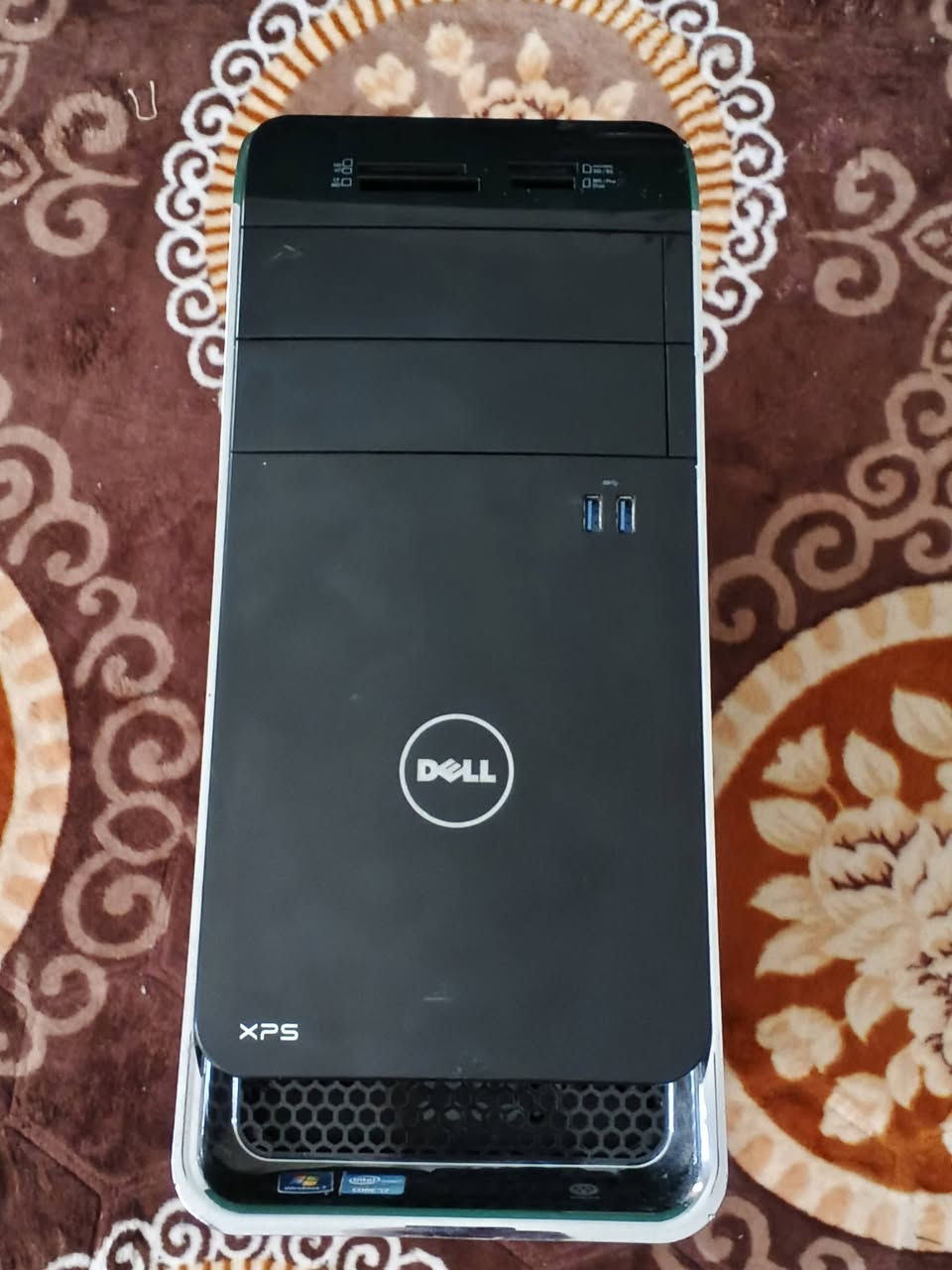 حاسبة تجميعة كيس فقط كاملة بدون هارد سعر 50 
مواصفات 
كوراي 3 جيل ثاني 
رام 4 gb
كرت داخلي 
مكان كربلاء يم مستشفى الكفيل يوجد توصيل محافضات 
***********
