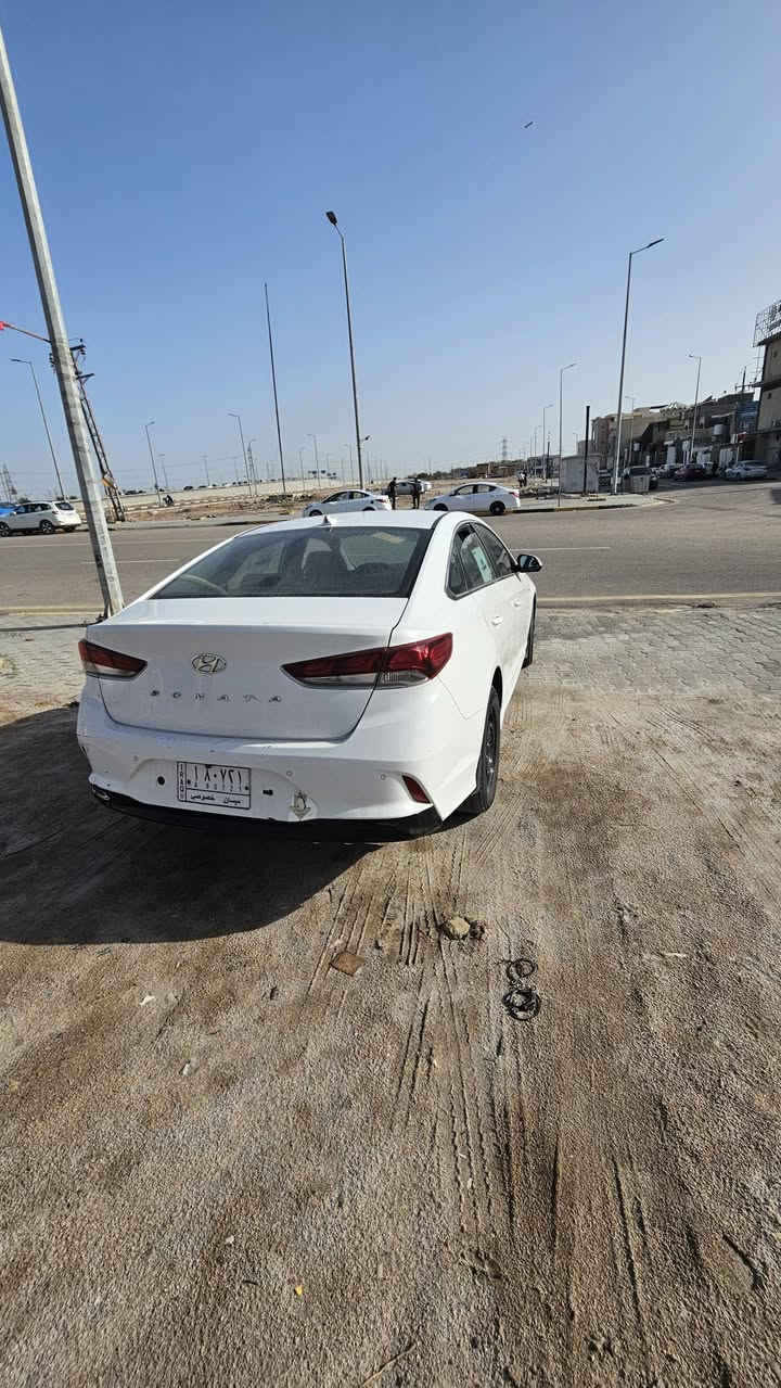 أقره المنشور وخابر وانا خادم

سلام عليكم سوناتا موديل
 2018 وارد كوري
بيها قطعتين صبغ 2تبديل
رقمها ميسان معوقين وصايره حره راعيها متوفي بيها وكاله عامه مطلقه بس مو ام الباركود
سعر115 وبيها مجال *********** العنوان بصره كرمه علي ابو صخير ***********
وعندي مقطع فيديو الي حب دزه يراسلني وات ساب
