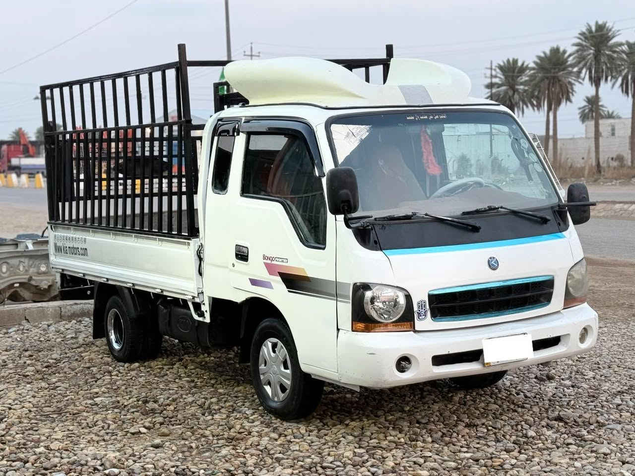 للبيع ام عيون موديل 2000 جاهزه من كلشي محرك كير صدر تخم تاير كهربائيات شاصي رقم شاصي كله مكفول تعمير جديد عله ايدي محجر جديد رقم نجف الماني تحويل مباشر سعر 67$ بيه مجال بسيط مكاني بابل ناحية الشوملي 
***********
