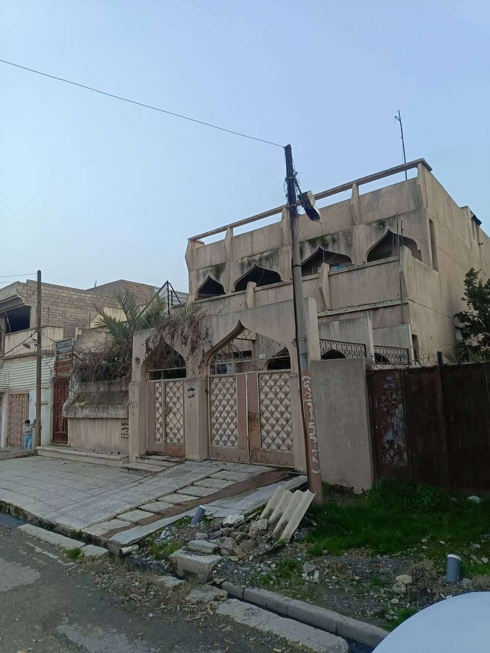 دار للبيع

📍الموقع : موصل _موصل الجديدة /مقابل ثانوية المتفوقين

شارع 20 متر

المساحة : 234 متر

🏘️تفاصيل الدار:-

طابقين، گراج، حديقة
_____________________________________________

📞للأستفسار:-***********
                     ***********

مكتب العربي ألاصيل للعقار
#عروض_مكتب_العربي_ألاصيل
