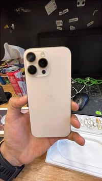 iPhone 16 Pro Max  تك سيمكارت الذاكرة 256 البطارية 93 نموذج M الجهاز ن...