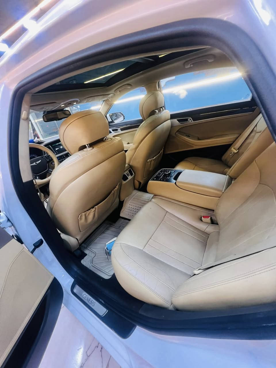🔥🚘 فرصة ذهبية | جينسس 2015 خليجي فول كامل 🚘🔥
إذا تدور على الفخامة + النظافة + السعر المناسب
هذي السيارة ما تتفوّت 💯✨

 بيع او مراوس \\\\

📌 التفاصيل:
⭐ الموديل: جينسس 2015
⭐ الوارد: خليجي
⭐ القير: أوتوماتيك
⭐ الوقود: بنزين
⭐ الممشى: 148 الف
⭐ الموقع: كربلاء 📍

\\\

💎 مواصفات أعلى فئة (فول إلى الأخير):

1️⃣ 👈 بانوراما🌞
2️⃣ شاشة 📱
3️⃣ كاميرات 360° 📸
4️⃣ حساسات امامي خلفي جانبي🛡️
5️⃣ بصمة + دخول ذكي 🔑
6️⃣ مقاعد جلد كهرباء (تبريد/تخزين/ذاكرة) 🌸
7️⃣ مثبت سرعة + تحكم ستيرن جهتين ⏱️
8️⃣ نظام صوتي فاخر 🎶
9️⃣ مراي قلاب + اشاير بالمري 🔄
🔟 ويل كب كروم بلادي🖤
1️⃣1️⃣ LED / زينون 💡
1️⃣2️⃣ رادار النقطة العمياء 🛡️
1️⃣3️⃣ المحافظة على المسار 🛣️
1️⃣4️⃣ ستائر كهرباء 🌟
1️⃣5️⃣ إضاءة داخلية محيطية ✨
1️⃣6️⃣ تشغيل عن بعد 🔑
1️⃣7️⃣ ABS + Airbags + Traction 🛡️

\\_\

🛠️ الحالة (راحة بال للمشتري):
✅ بدون حوادث
✅ فقط بارد بالجاملغ الأمامي وخشم البنيد صبغ
✅ بدون دواخل
✅ بدون فتح إيرباك
✅ شرط الفحص بأي مكان

💰 السعر: 169 وبيها مجال — قابل للتفاوض 

العنوان كربلاء حي الحسين 

🚨 لا تضيع الفرصة… سيارة بهالحالة والمواصفات نادر تلقاها 👌🔥


**إذا كنت صاحب هذا الإعلان وتريد حذفه لأي سبب، رجاءا أرسل رسالة إلى الدعم الفني**