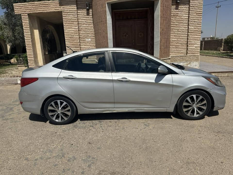 اكسنت 2013 امريكي
بيها قطع صبغ ابيع حزام 
بغداد / اللطيفية 
السعر 78 مع مجال 
***********-***********
