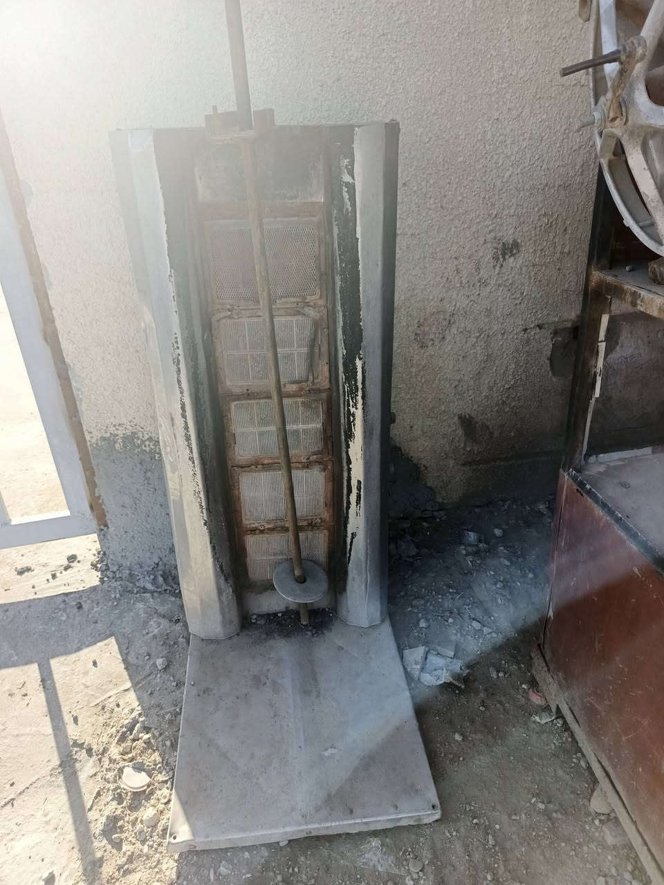 السلام عليكم غراض مطعم مستخدمة عربانه حب وشاميه وشوايه كص وشوايه مال كباب وعرابانه مال الأفلام وفنكر وهمبركر وشياش  كباب  ومثرامه اردلهن بس صبغ وترتيب كلهن رايدهن ٣٥٠ بكاني بغداد حي جهاد


**إذا كنت صاحب هذا الإعلان وتريد حذفه لأي سبب، رجاءا أرسل رسالة إلى الدعم الفني**