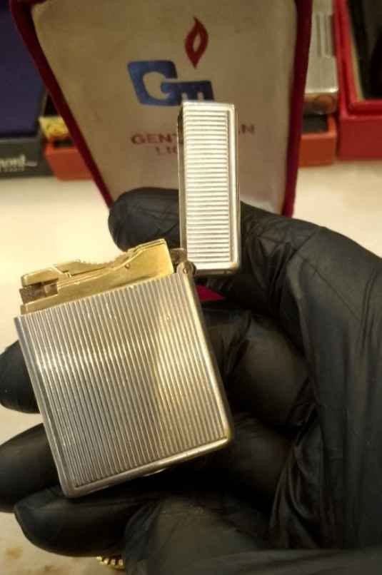 📢🎩🎖️ بــ3 ونص وتعالا بص التحفة دي 👀⛔🎀📌
👈ولاعة S.T. Dupont Paris أصلية🎖️🇫🇷– Small Editionصناعة فرنسية بجودة عالية ومتانة مميزةتصميم معدني أنيق بنقشة مربعات فاخرةمحفور عليها شعار S.T. Dupont Paris – Made in France🇫🇷🎖️🇫🇷
🥁السعر: 3500ج لأول شاري بإذن الله📢📢
📍 المكان: فيصل – المريوطية🛖
🚚 خدمة توصيل وشحن لجميع محافظات مصر🚙🚗
📲 للتواصل وطلب المنتج: واتس 01556839135☎️
:#STDupont #ولاعة_Small #LuxuryLighter #MadeInFrance #تحف_نادرة #LuxuryStyle #LuxuryEgypt #Collection #فخامة #شحن_لكل_المحافظات #ترندالنص الجيزة, مصر


**إذا كنت صاحب هذا الإعلان وتريد حذفه لأي سبب، رجاءا أرسل رسالة إلى الدعم الفني**