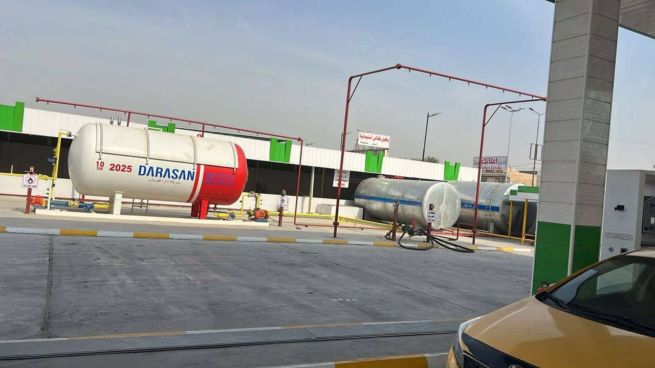 تم اطلاق مادة الغاز السائل (LPG) بنجاح تام بعد اكمال كافة المتطلبات الخاصة بتركيب المنظومة  من قبل كوادر شركتنا الى محطة لؤلؤة الخضراء - بغداد العامرية  وفق احدث المواصفات الفنية ومعايير السلامة المعتمدة عالمياً بأشراف مباشر من قبل كوادر  الشركة العامة لتعبئة وخدمات الغاز 
للإستفسار أكثر مراسلتنا او الاتصال على :
 *********** 
او زيارة موقعنا الكائن في:
بغداد/ التاجي /مدخل شركة تعبئة الغاز 
أثناء التشغيل التجريبي لمنظومة الغاز في محطة لؤلؤة الخضراء
بغداد الكرخ شارع البصرة 
أعمالنا المنجزة تجهيز تنصيب اشراف   عين الغاز للخدمات الغازية 
***********

محطة تعبئة وقود لؤلؤة الخضراء 
تم بعون الله افتتاح غاز LPG داخل اروقة المحطة
