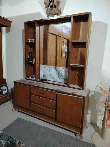 غرفة قديمة للبيع استفسار خاص واتساب ***********
