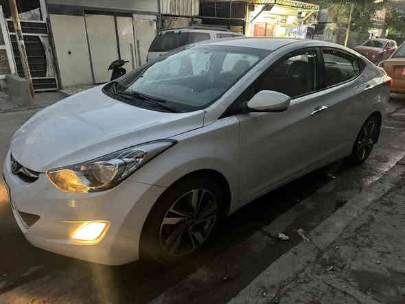 السلام عليكم النترا 2013 خليجي مكينه 1800 رقم بغداد 
بيهة جاملغ وبنيد وشويه من الغد ما واصل قاعده الدبل
والكير مرات يصير بي هاف السعر 105 والشراي يدلل 
العنوآن بغداد الدوره 
***********
