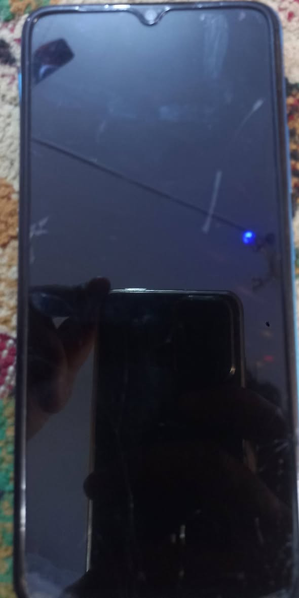 السلام عليكم تليفون البيع مكانه حله السعر 100وبيه مجال رقم ***********
