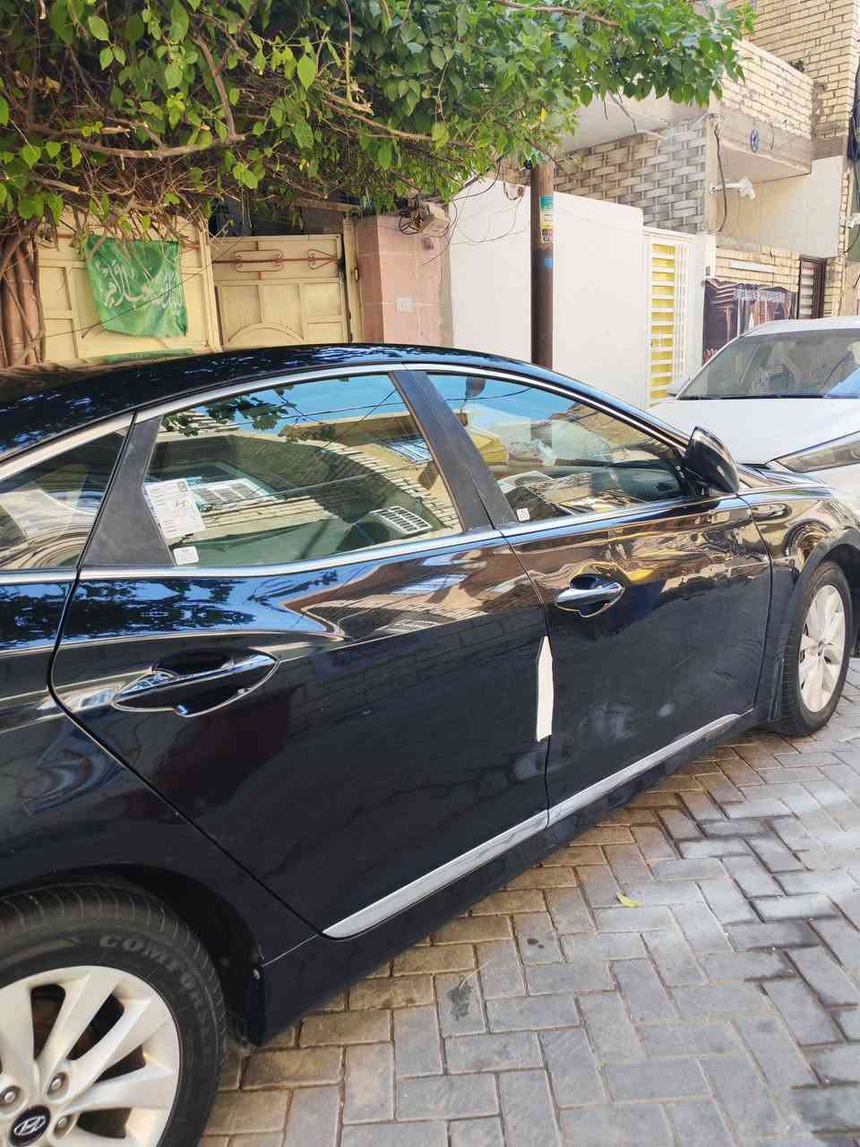 ازيرا 2013 مراوس بصول
وارد خليجي السونار موجود بصور تخم تاير جديد جام كهرباء بردات خلفيه كهرباء مثبت سرعه تتفئه بل كشنات مري شفط نظام ترحيب تحكمات ستيرن 
الرقم ***********
