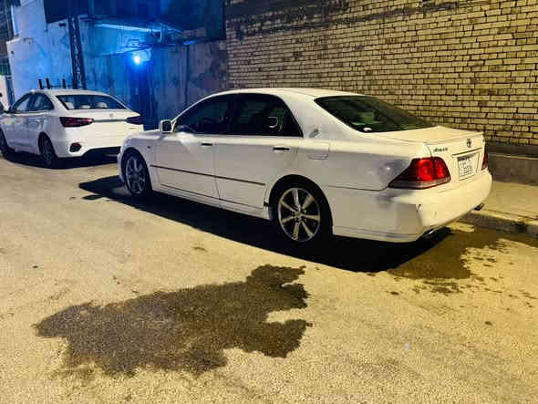 السلام عليكم شاهينه ٢٠٠٥ أدوات كصه جنطه سياره حلوه متعوب عليها ما ناقصه شي جديده سعر٤٠ وبيها مجال مكانها بصره 
رقم تليفون ***********
