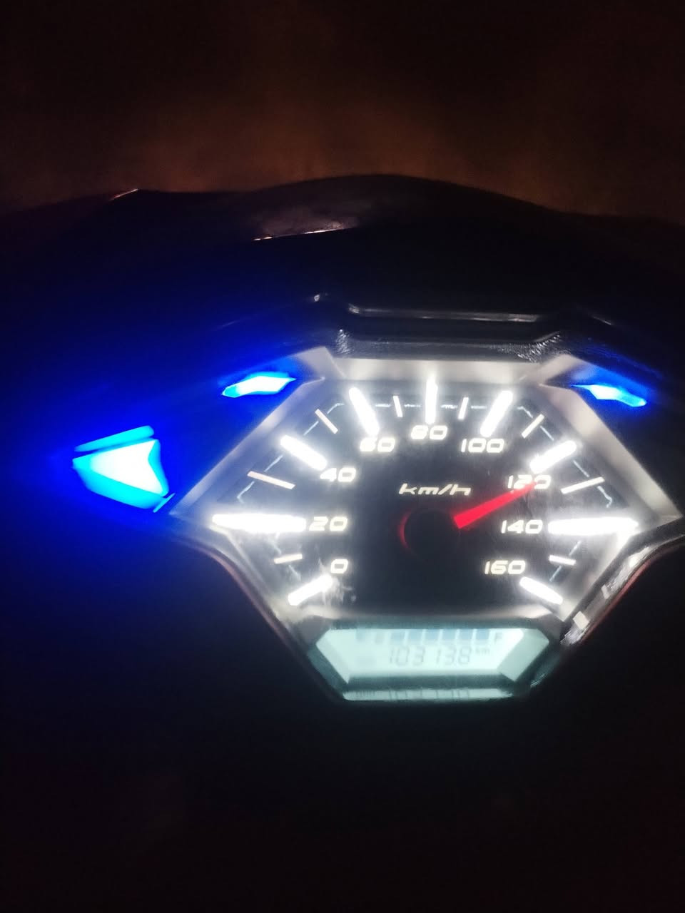 السلام عليكم دراجة هوندا جي تي اس شغالة كلشي مابيها لاتنقيص لاتبخير محرك 150cc بدون اوراق ينرادلها هورن و گلوبات اشاير الدراجة سعرها 450الف قفل 449الف متصير العامرية بغداد 
ملاحظة:اقرا المنشور وخابرني
***********
