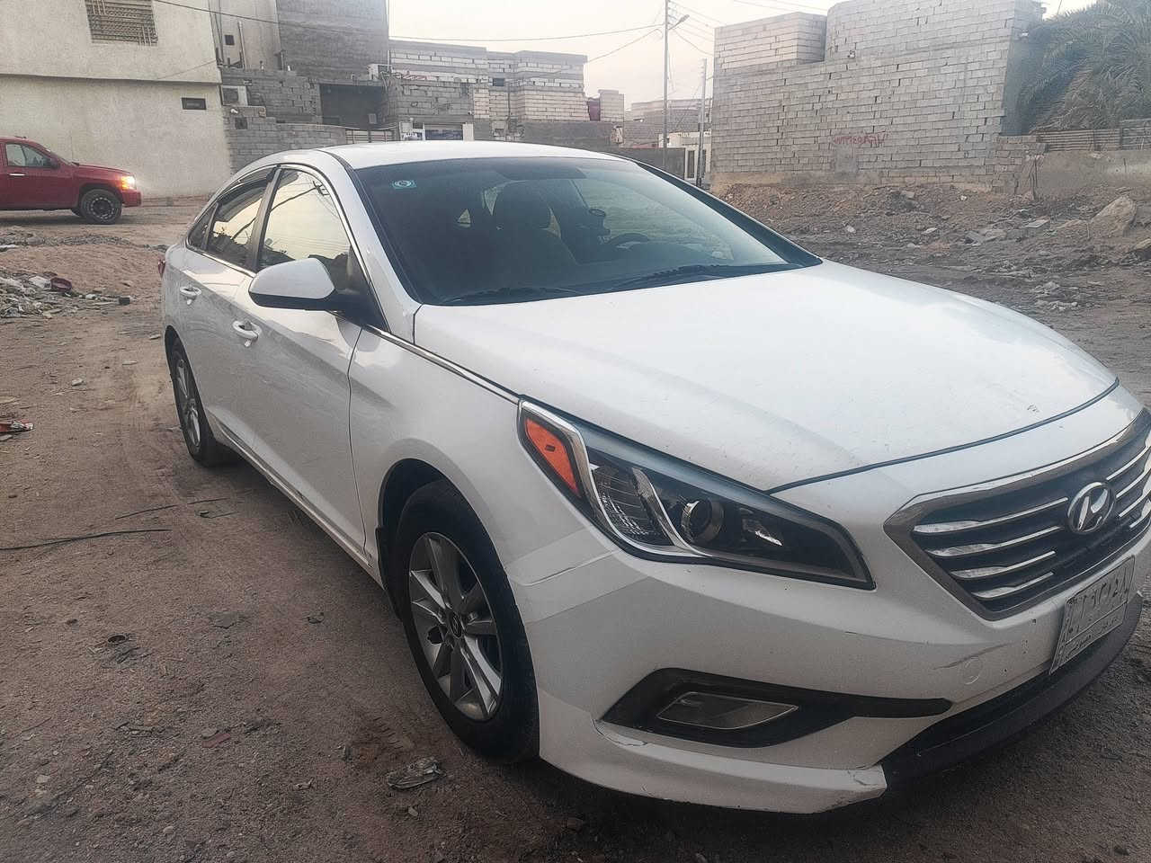 السلام عليكم سوناتا ٢٠١٧ امريكي محرك gdi ضربتها بجم وجاملك امصلح بارد لبل واحد مابيه صبغ فقط تكشير بداية القماره وقبق الصندوك وبداية الجاملق حاط لها فبلون لاصق والباقي موضح بالصور مكان التكشير محرك كير مكفولات من الفتح السيارة ماشيه ١٠٩ وقابل لزياده ايرباك سليم حادثها موضح بالصور السعر 118وبيها مجال متواجد واتساب *********** صاحبها موجود بالبصرة
