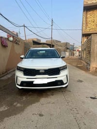 سورنتو 2021 • ماشيه ٤٩٠٠٠ كم • كفالة عامة