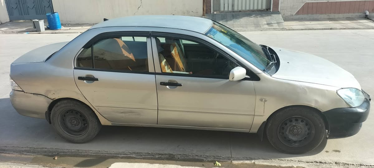لانسر 2007 للبيع
حجم المحرك 1500
محرك  بي شوية تنقيص
وگير شرط
تبريد والتدفئة شغالات
گير عادي
السيارة بيها چلح وشخوط
وبيها معجون بالهلالات واضح بالصور
السيارة رقم ديالى مشروع وطني 
السنوية التاسع 2027
السيارة بسمنا 
مكان السيارة كركوك
السعر 58
للاستسفار ***********
