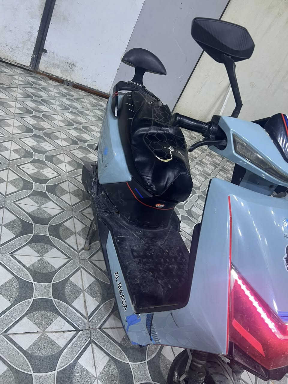 دراجه شحن نوع ماسه مستعجل عل بيعته سعره 450الف وبي مجال(***********)للاتصال
