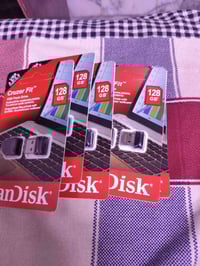 احجام مختلفة • ملحقات إلكترونية