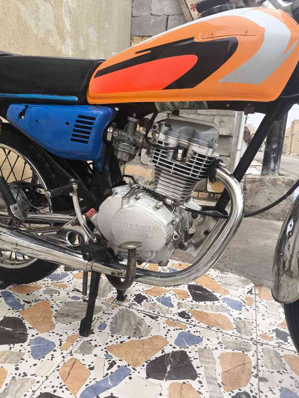 يالله سلام عليكم دراجه للبيع بدون ارشه دراجه خير من الله مكان قضاء المجر الكبير  سعر 325 ***********
