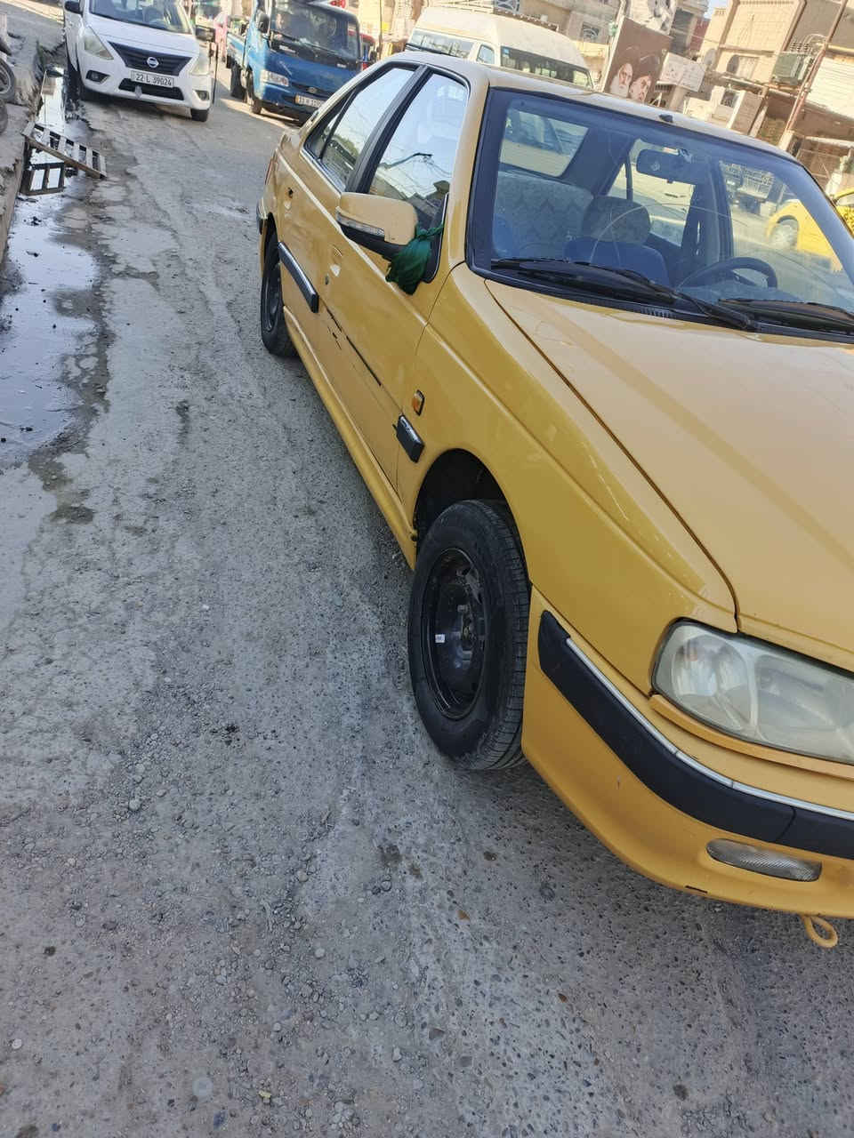 السلام عليكم 
بارص موديل 2015
كير و مكينه مقفولات 
بيها بابتين رش 
وچاملغ موضح بالصورة 
السعر:٣٨وبيها مجال 
العنوان:بغداد الحرية 
رقم الهاتف:***********
