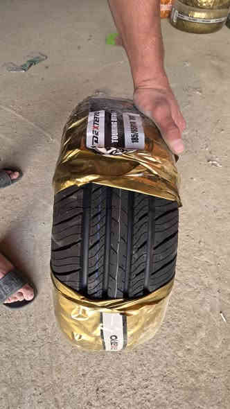 السلام عليكم ورحمة الله 
توفرت قياسات انتاج ٢٠٢٤ 
185/65/14   اندنوسي  سعره ٦٠ الف 
195/60/15   اندنوسي  سعره ٦٠ الف 
225/70/15  صيني خط ابيض سعره ٨٥ الف 
205/75/15. صيني خط ابيض سعره ٨٥ الف 
205/75/14  صيني خط ابيض  سعره ٨٠ الف 
195/65/15 صيني دبل ستار سعره ٥٨ الف 
#اطارات
#محل_جعفر
 للاستفسار الاتصال على الارقام التاليه 
***********  ابو علي 
***********. جعفر 
العنوان / بغداد الكراده (مجمع مشن ) 
توصيل داخل بغداد فقط  5 الف
