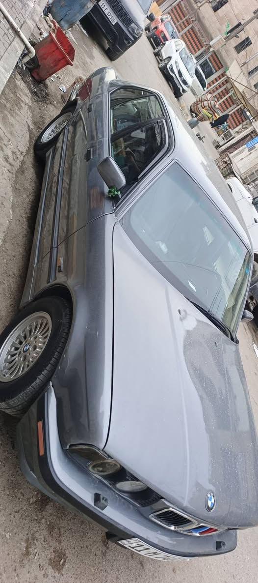 للبيع موديل 90 محرك دبل فانوس 28 مال صقر وكير أتو حاويه من حسين الكرادي سياره مكفوله 
السعر 55 المكان بغداد الحريه ***********
