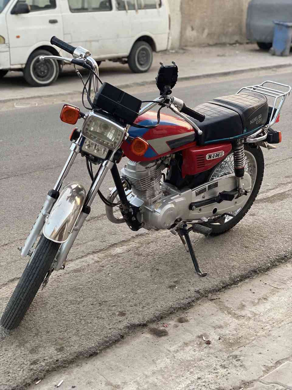 دراجه أيراني أربعه كير نضيفة كلش ماناقصه شي موديل ٢٥ سعر ٥٥٠ وبيه مجال بكاني بغداد الشعلة رقمي ***********
