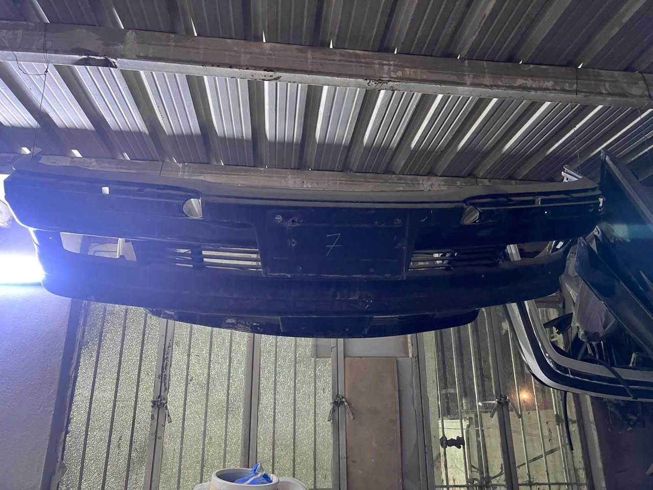 سلام عليكم شباب غراض BMW خفاش كاسح بيبان +بنيد+ صندوق +دعاميات امامي خلفي اكو اصلي زوج وتجاري زوج 
ارضية داخلية ليتات بك￼ ليت ستيرن كهرباء مري يدات داخل وخارج تنتة عندي هواي غراض بعد ما ذاكرهن التواصل على الرقم (***********)
(***********)
مكان بغداد الزعفرانية
