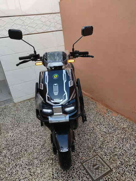 ماطور شحن رانيكس جديد مستخدم 20يوم ماطور جديد فول مواصفات وكلو شغال سبب البيع متوازي على فلوس 
الشراي يتصل عل رقم او يراسلني الرقم بي واتس اب السعر 
825 وبي مجال ماطور فول مفول 

‏‪0775 717 9785‬‏
