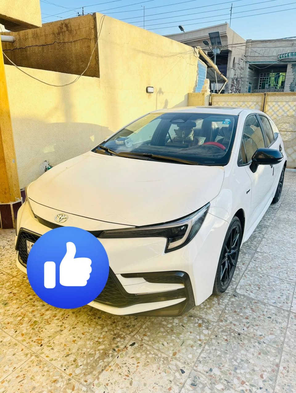 السلام عليكم

كورلاهايبرات 25 شكل S 

ماشية 25 الف 

المواصفات:

فتحة سقف 

بصمه 

قطعتين تبريد 

شاشه

كامره خلفيه 

رادار امامي 

وهواي مواصفات 

السياره مكفوله من الضربة والبارد والشخط 

السعر155$ وبيها مجال بسيط 

للاستفسار: ‭0771 132 1867‬
