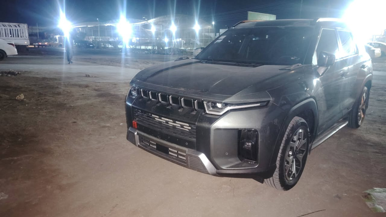 تورس سانك يونك وارد كوري2025
بانزين ( بدون رقم  ) بأسمي تحويل بأي محافظة 
حجم المحرك ١٥٠٠ توربو 
فووول مواصفات ماعدا الفتحه 
بصمه حساسات امامي وخلفي توقف ذاتي قياده ذاتيه رادار تحديد مسار ،،، رادار جانبي 
[ اذا كان السائق نائم أثناء القيادة يتم تخفيف السرعه وتركن على جهه اليمين]
شاشه كبيره تحكمات سترين جهت
شفتات تبديل نمر الكير العادي خلف الستيرن 
تبريد خلفي 
كشنات الامامي كهربائي وتدفئه وتبريد 
تدفئه في الستيرن 
الكشنات الخلفيه تدفئه 
جنطه كهرباء 
دواخل 
وبعد هواي مواصفات 
الضرر تبديل دعاميه فقط
السعر/ خاص
مكان السياره ديوانية 
للاستفسار الاتصال على الرقم
***********
