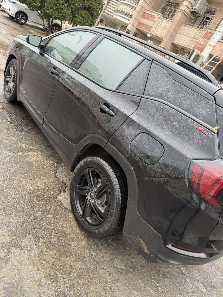 السلام عليكم موديل 2018 جمسي تيران فول 1/1 مكينه تيربو حادثه جاملغ فقط وبيه رصعه وجاملغ ثاني بي رصعه سعرها
123 قفلها صور حادث هم عندي بل منشور  كلش مناسبه محتاج اريد ابيعه الاتصال ب رقم صاحب السيارة مكانه شارع فلسطين بسمي السيارة 
***********
