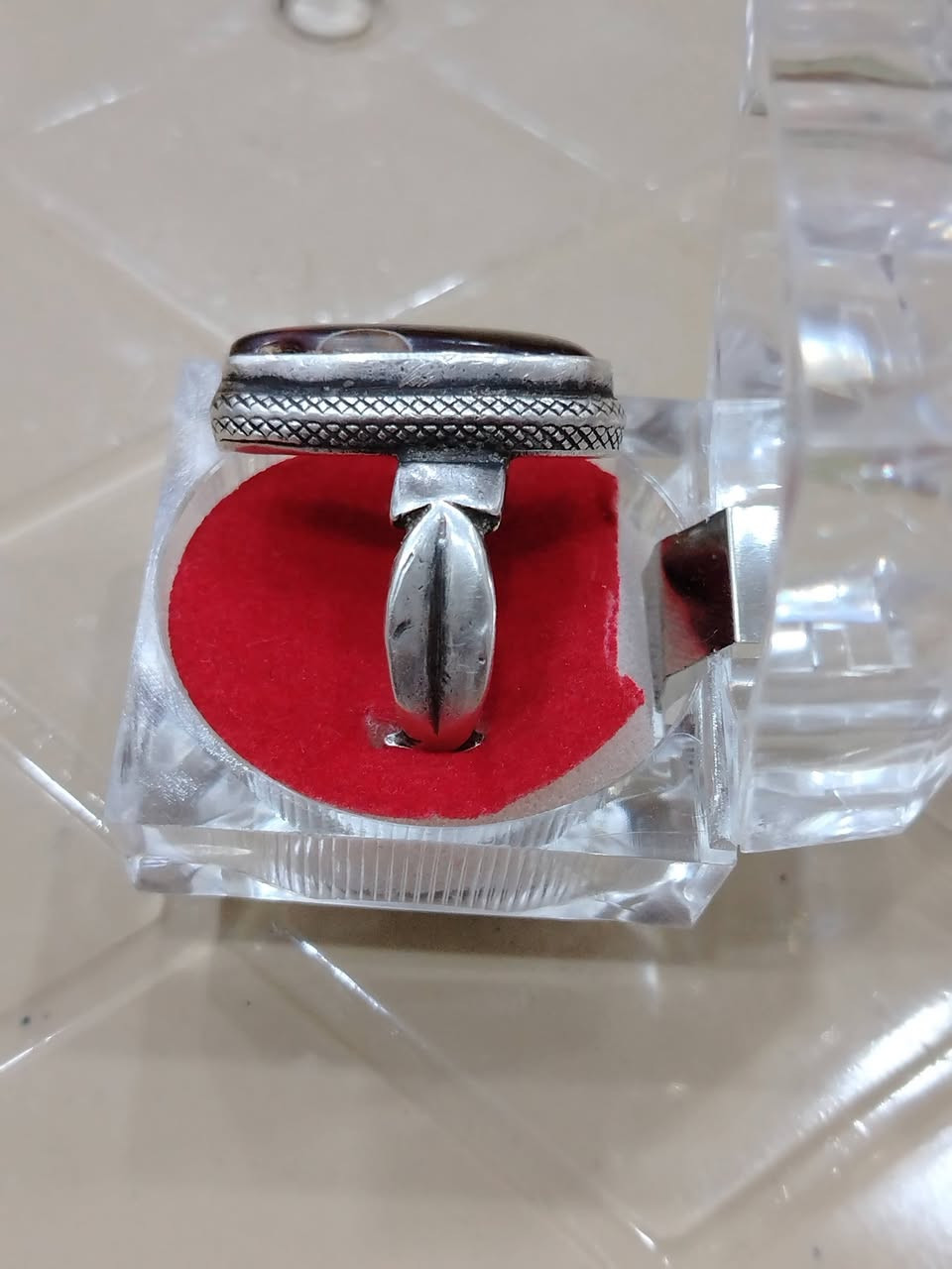 سلام عليكم ورحمة الله وبركاته👋🏻
⭕ متاااح... 
💍_ ياقوت أحمر غير مترش أفريقي 💯 صياغة يدوية ثقيلة . قياس الخاتم 20 _ 21
***********""""""**********
💍_ دلوة يمانية حمرة قدييمة ثقب ستندر ، صياغة يدوية ثقيلة . قياس الخاتم 23 _ 24
***************"""""""**********
🌷الأستفسار علىٰ الخاص ماسنجر لطفاً🥰🌹


**إذا كنت صاحب هذا الإعلان وتريد حذفه لأي سبب، رجاءا أرسل رسالة إلى الدعم الفني**