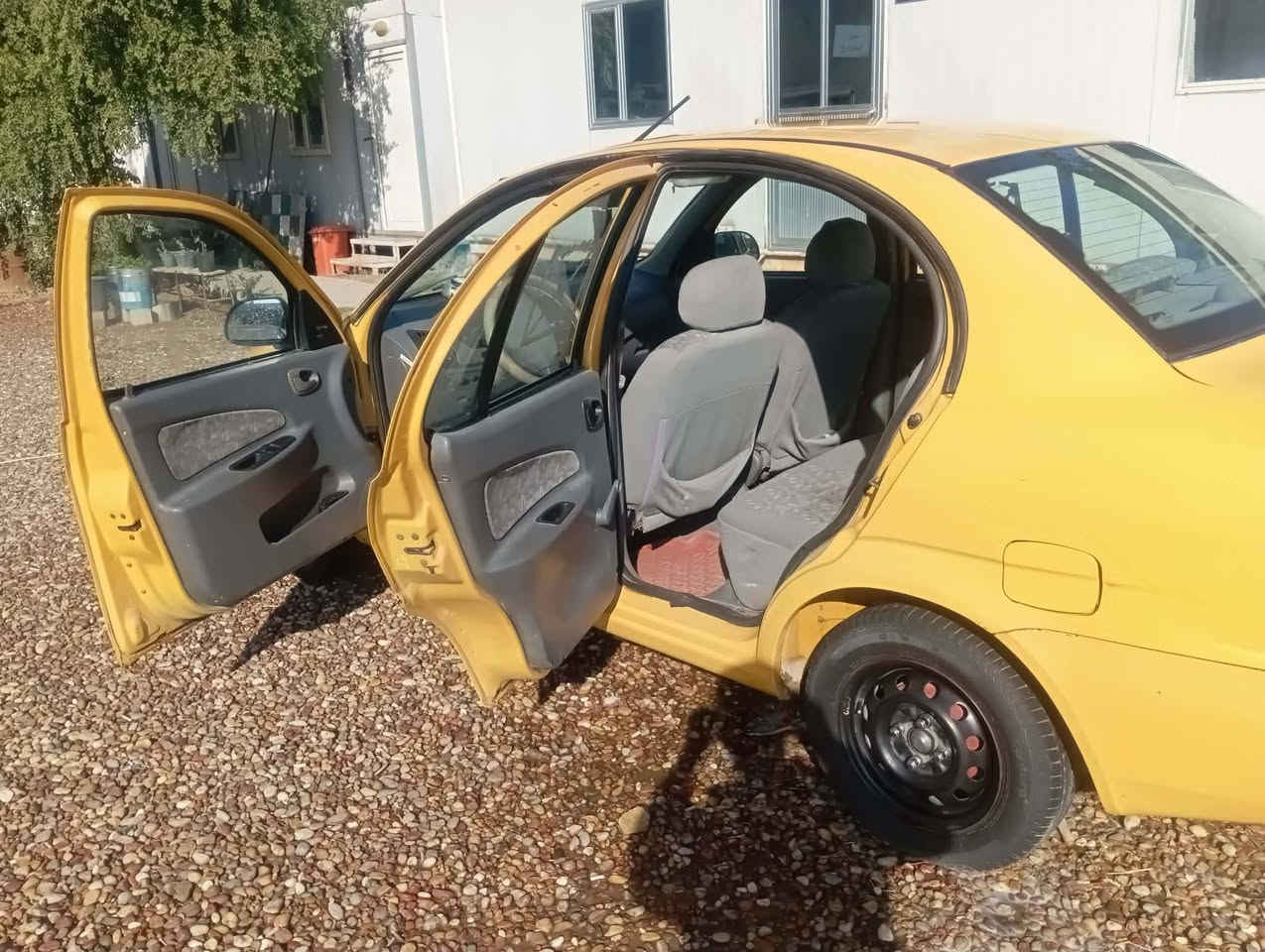 السلام عليكم.ورحمه الله وبركاتو طيبه مديل 15 السياره بسمي.سنويه ماصاقطه السعر 32 وبيه مجال.لطيبين عنوان زعفرانيه شارع المستشفى رقمي *********** بي واتساب
