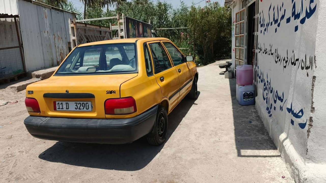 سلام عليكم سايبه البيع موديل 2011 مصفره هيهه وقرامات سياره مكفوله خير من الله السعر 25 $وبيه مجال رقمي هاذه ***********
