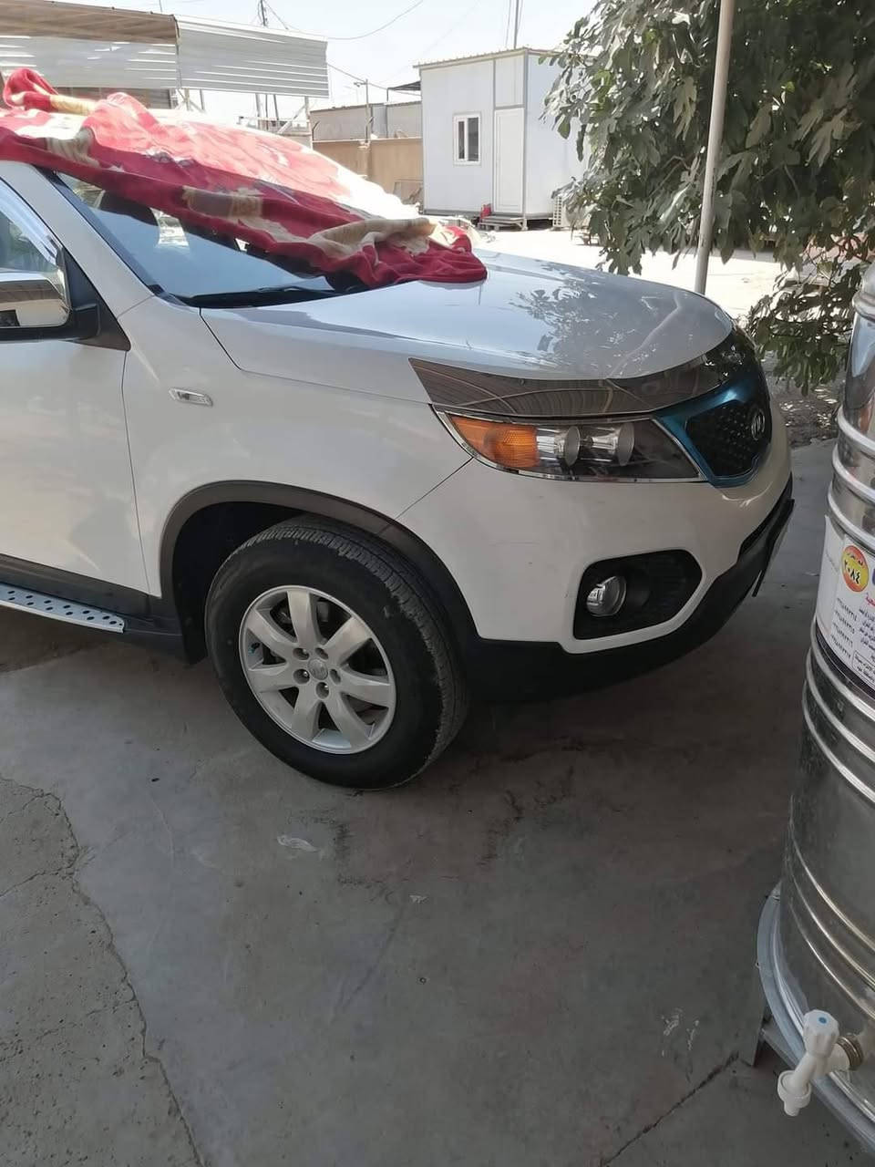 السلام عليكم من رخصة مدير الكروب السعر ١٥٥ورقه سورنتو ٢٠١٣خليجي مكفوله كفاله عامه رقم ديالى ٧راكب ٤سلندر دوش المكان بغداد الحسينيه ماشيه ١٥٧ الف
 محرك وكير وصدر خير من الله  ***********
