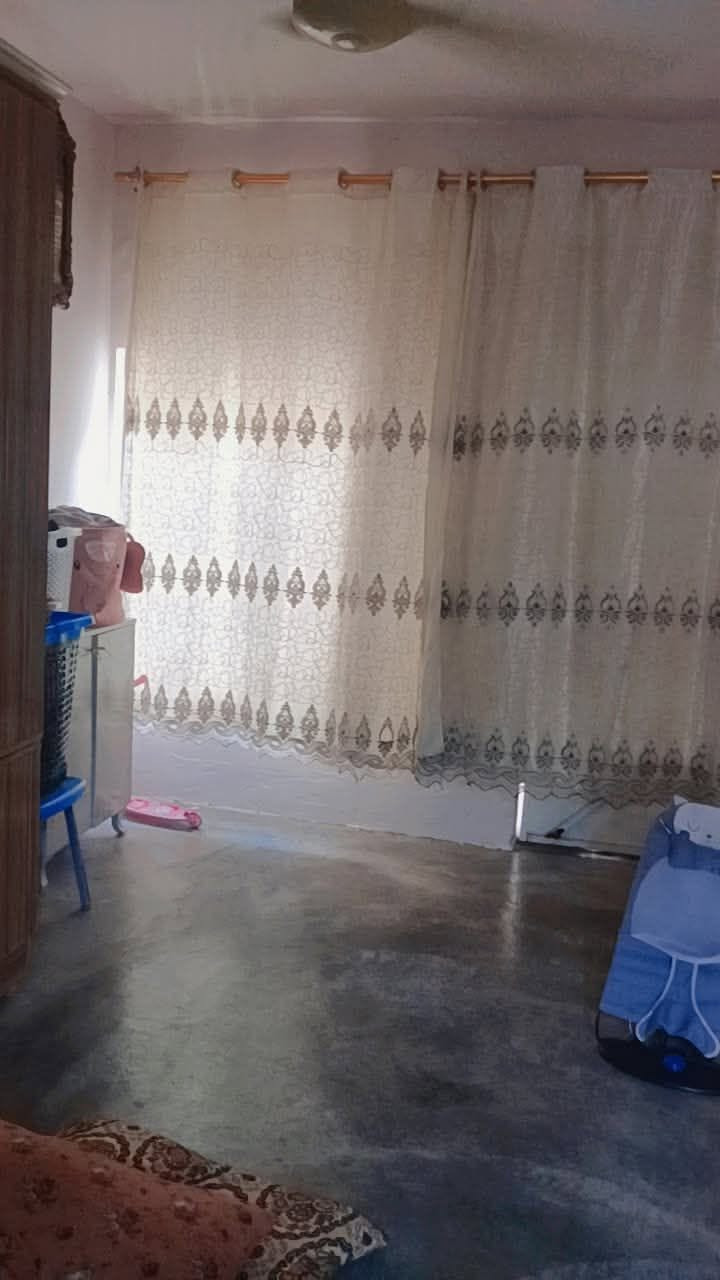 بيت زراعي  - خلف السايلو بالقرب من حديقة يلدز خدمات كاملة 
🏠يتكون البيت من ( غرفتين نوم + هول داخلي + استقبال + مطبخ ) 
📐 المساحة: 150  متر
💰 السعر: 48 مليون وبيها مجال للمعاملة 
📍 موقع مميز وفول خدمات

-----
📞 للاستفسار والتفاصيل:
***********
+ 
‏‪***********‬‏
