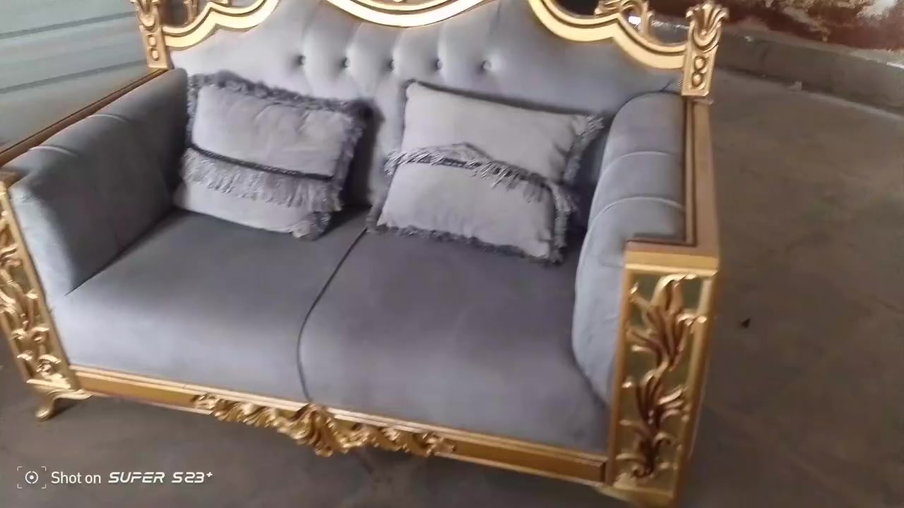 تخم زان ملكي درجه اوله أخو جديد نضافه فول السعر 800 وبي مجال بسيط المكان الشعله يوجد توصيل لاسفتار خاص ***********
