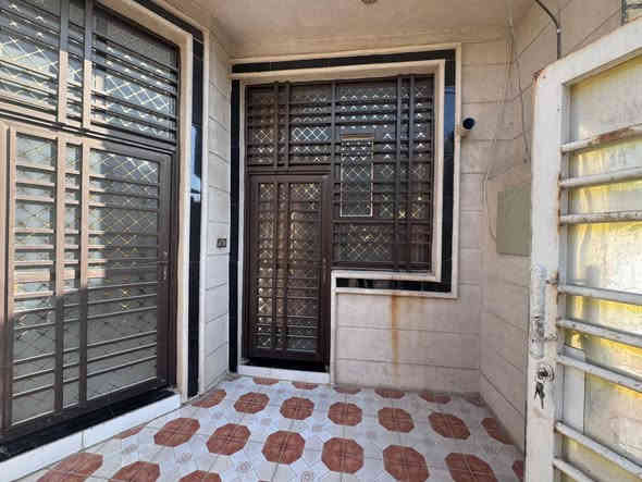 السلام عليكم بيت مساحة ١٠٠ متر طابو زراعي بحي الزهراء فرع غسل بغداد واجهة ٦ ونزال ١٧ سعره ١٢٥ وبي مجال قليل موبايل ***********
