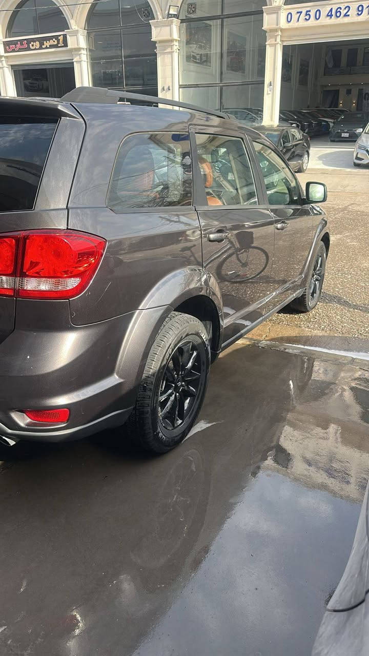 دوج جورني مودیل 2019 رقم اربیل حرك ستة سلندر سبعة راكب تبرید مركزي بصمة كشنات جلد  ظرره رقم شاصي موجود فقط بنت صبغ بدون دواخل بشرط ایرباكات سلیمة مكان سیارة اربیل سعر دفتر و ستون ورقة بي مجال حك الجیة ١٦٠ ورقة ۰۷۷۰٥۰۰۲۲٦٦/۰۷٥۱٥۰۰۲۲٦٦ بۆ فرۆشتنە لە هەولێرە أربيل, العراق
