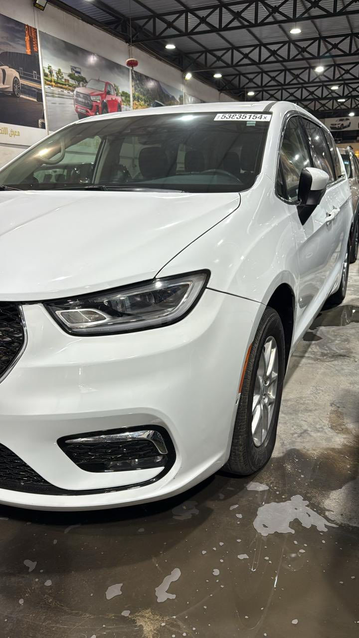 باسفيكا2023
حادثها بنيد ومبدل نفس الون 
السيارة جديدة ميحتاج اي شي فقط رقم
العنران بغداد الدورة 
السعر 207 وبيها مجال
***********
