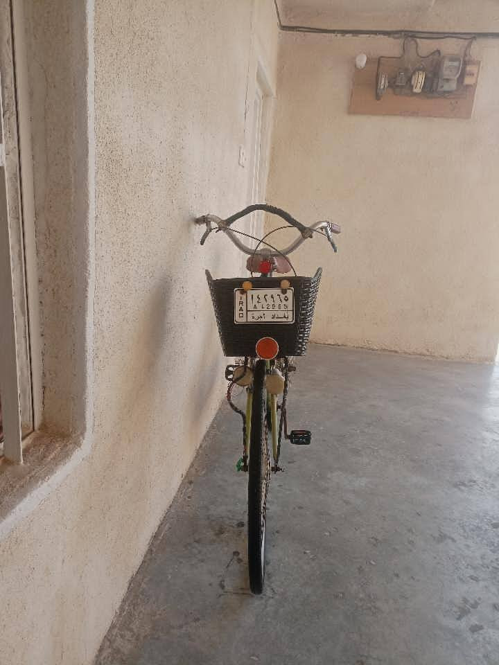 باسكل بناتي
حجم 27
باسكل رمبا 
صبغ ابلادي ما مصبوغ 
مع سيبايا 
مع رقم
مع سله 
ما امبدل بي شي 
سعره 75الف وبي مجال بسيط حك الجيه 
الرقم ***********واتساب أو ماسنجر
