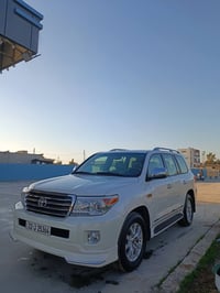 وەنەوشە 2011 ستینی بێ بۆیاخ مەکینەو گێڕ و ئەکسل بێ کرانەوە و بەشەرت 22...