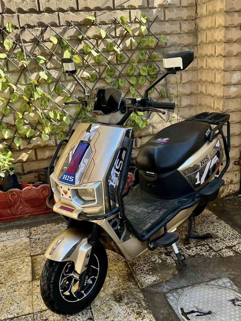 دراجه شحن سكنس موديل 25 نوع HlSست بطارية كبار  فول سرعه 80 حقيقي 4 اسرع نظام البك بلوتوث  سويج 2 بصمه كارت تشغيل الشاشه 2 الشاحنه الاصليه السعر 575 وبي مجال المشتل ***********
